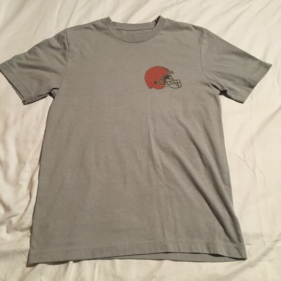 Cleveland Browns novelty T-shirt (But she's a Browns fan) size small - Picture 3 of 6